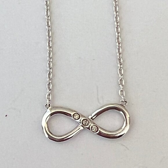 Infinity necklace sterling silver 18 inch chain with 3 round diamond accents 925 - Picture 2 of 13